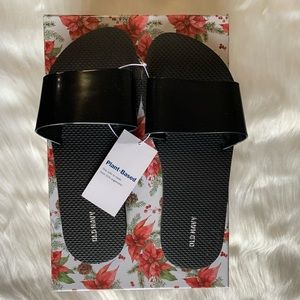 Old navy sandals